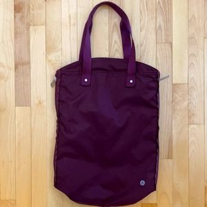 Lululemon tote